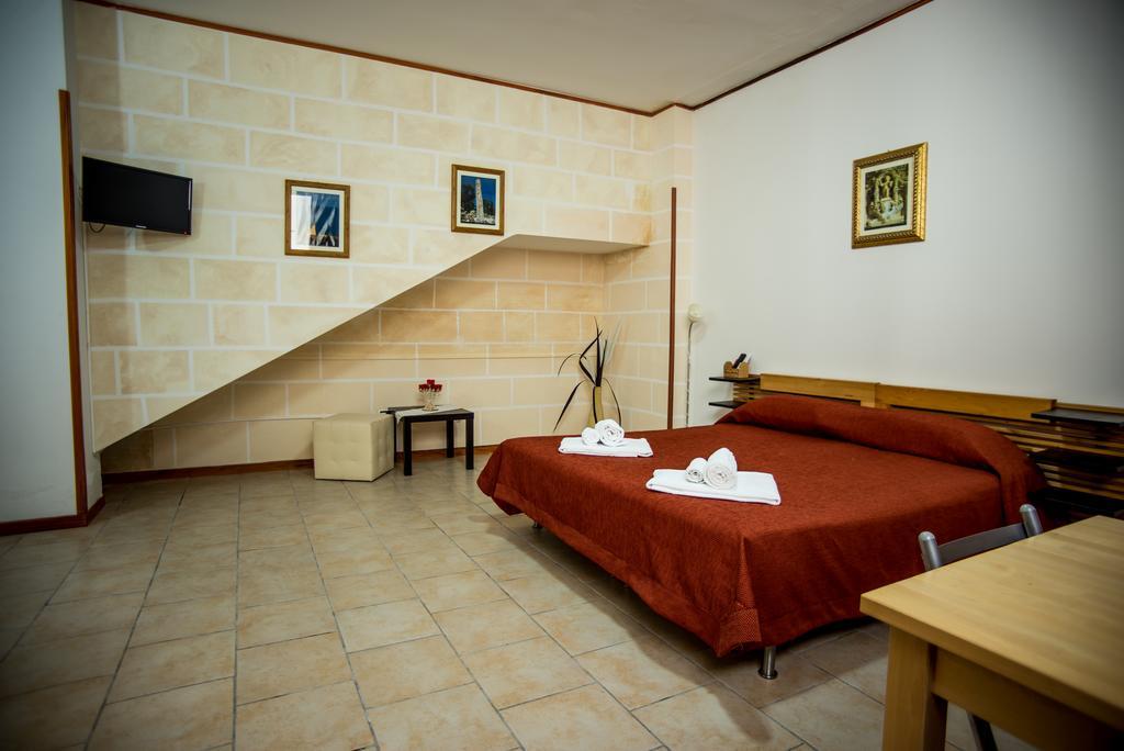 Hotel Residence Lupiae Лечче Экстерьер фото